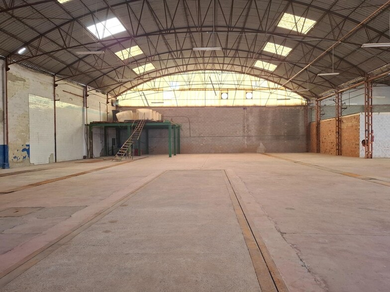 Nave en Algemesí, Valencia en venta - Foto del interior - Imagen 2 de 17