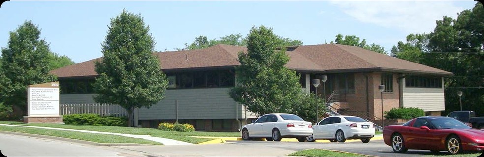 2930 SW Wanamaker Dr, Topeka, KS en alquiler - Foto del edificio - Imagen 2 de 8