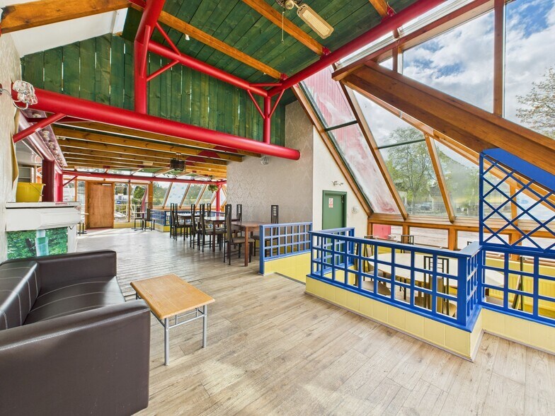 3 Dee St, Banchory en venta - Foto del edificio - Imagen 2 de 4