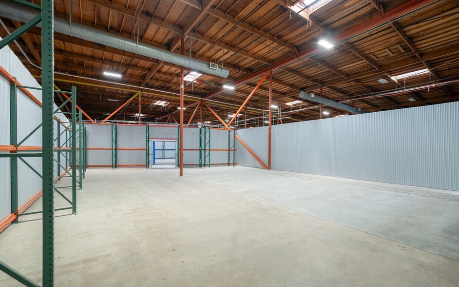 5625 E Firestone Blvd, South Gate, CA en alquiler - Foto del interior - Imagen 1 de 25