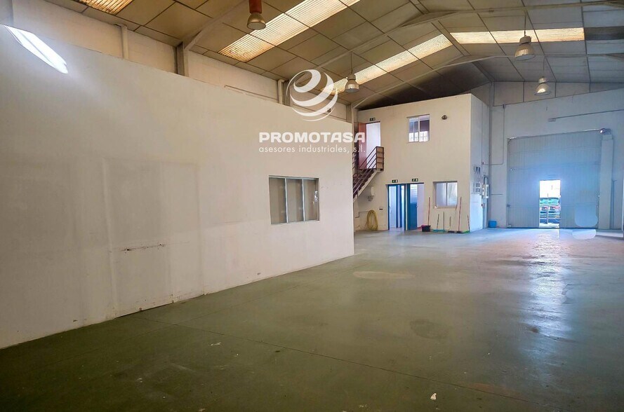 Nave en Mejorada del Campo, Madrid en alquiler - Foto del edificio - Imagen 3 de 5