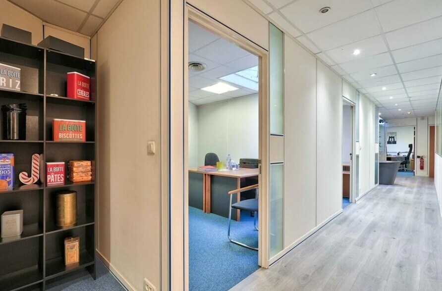 4-6 Rue D'Orleans, Saint-Cloud en venta - Foto del interior - Imagen 3 de 14