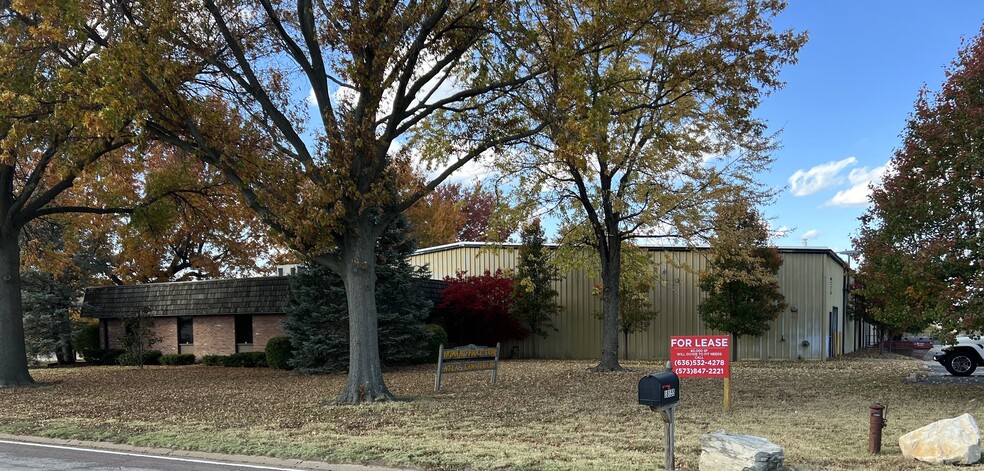 18155 Edison Ave, Chesterfield, MO en alquiler - Foto del edificio - Imagen 1 de 2