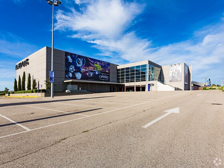 Calle de Edgar Neville, 1, Pozuelo de Alarcón, Madrid en venta - Foto principal - Imagen 1 de 1