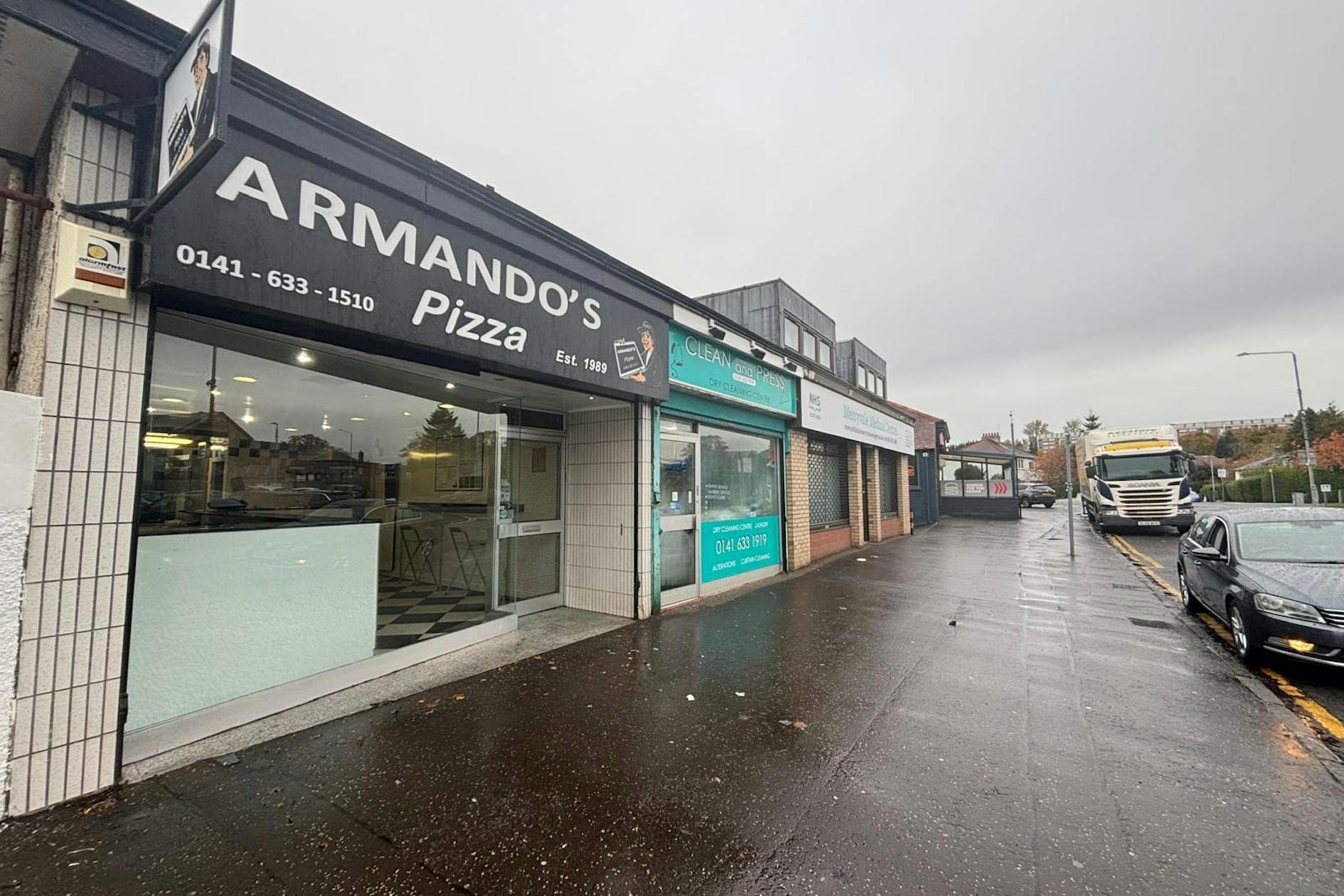 10 Merryvale Pl, Giffnock en alquiler Foto del edificio- Imagen 1 de 4