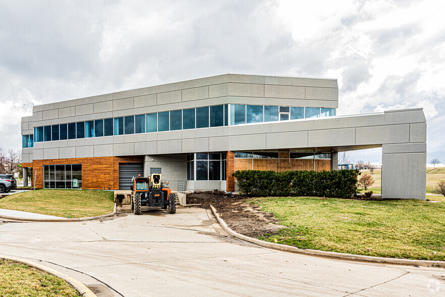 11250 Corporate Ave, Lenexa, KS en alquiler - Foto del edificio - Imagen 3 de 7