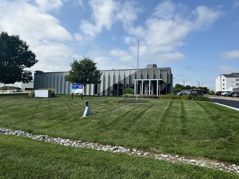 2610 Fortune Cir E, Indianapolis, IN en alquiler - Foto del edificio - Imagen 1 de 5