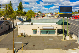 3401 N Division St, Spokane, WA en alquiler Foto del edificio- Imagen 2 de 3