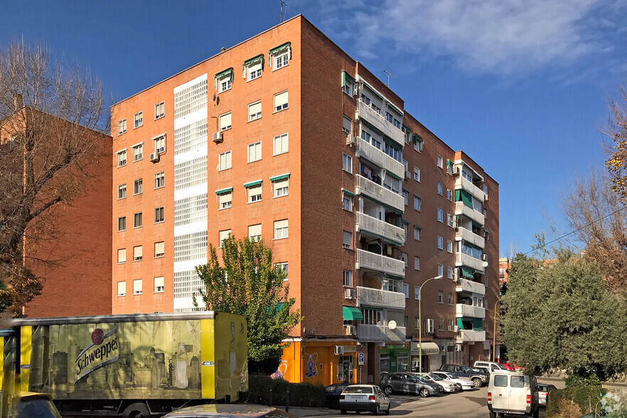 Calle Carlos Arniches, 2, Móstoles, Madrid en venta - Foto del edificio - Imagen 3 de 3