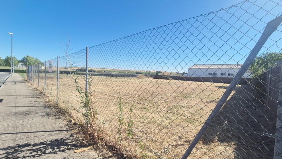 Terreno en Villamayor, Salamanca en venta - Foto del edificio - Imagen 3 de 14