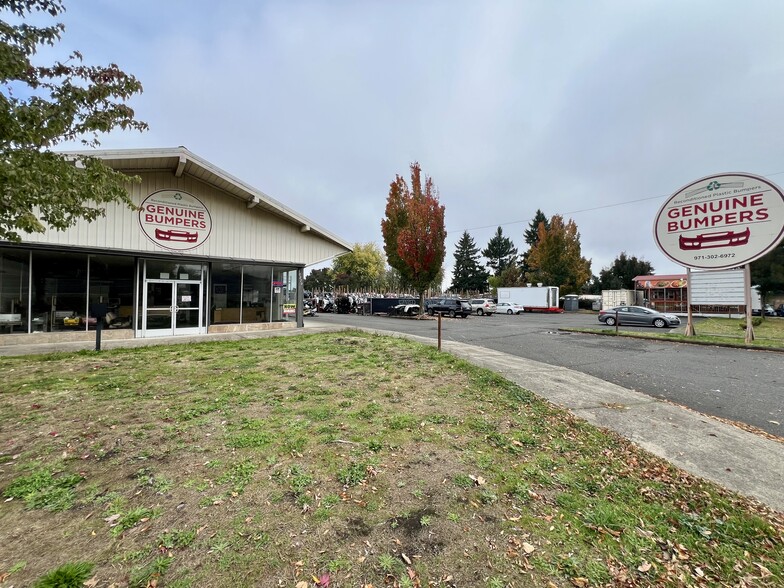 10279 NE Sandy Blvd, Portland, OR en venta - Foto del edificio - Imagen 1 de 5