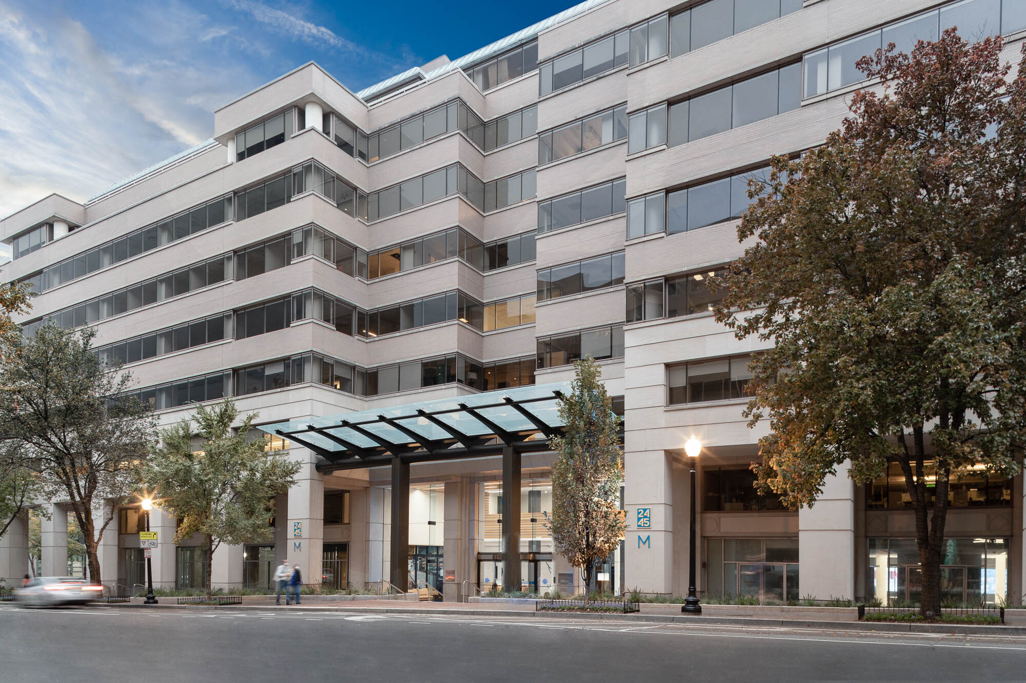 2445 M St NW, Washington, DC en alquiler Foto del edificio- Imagen 1 de 17