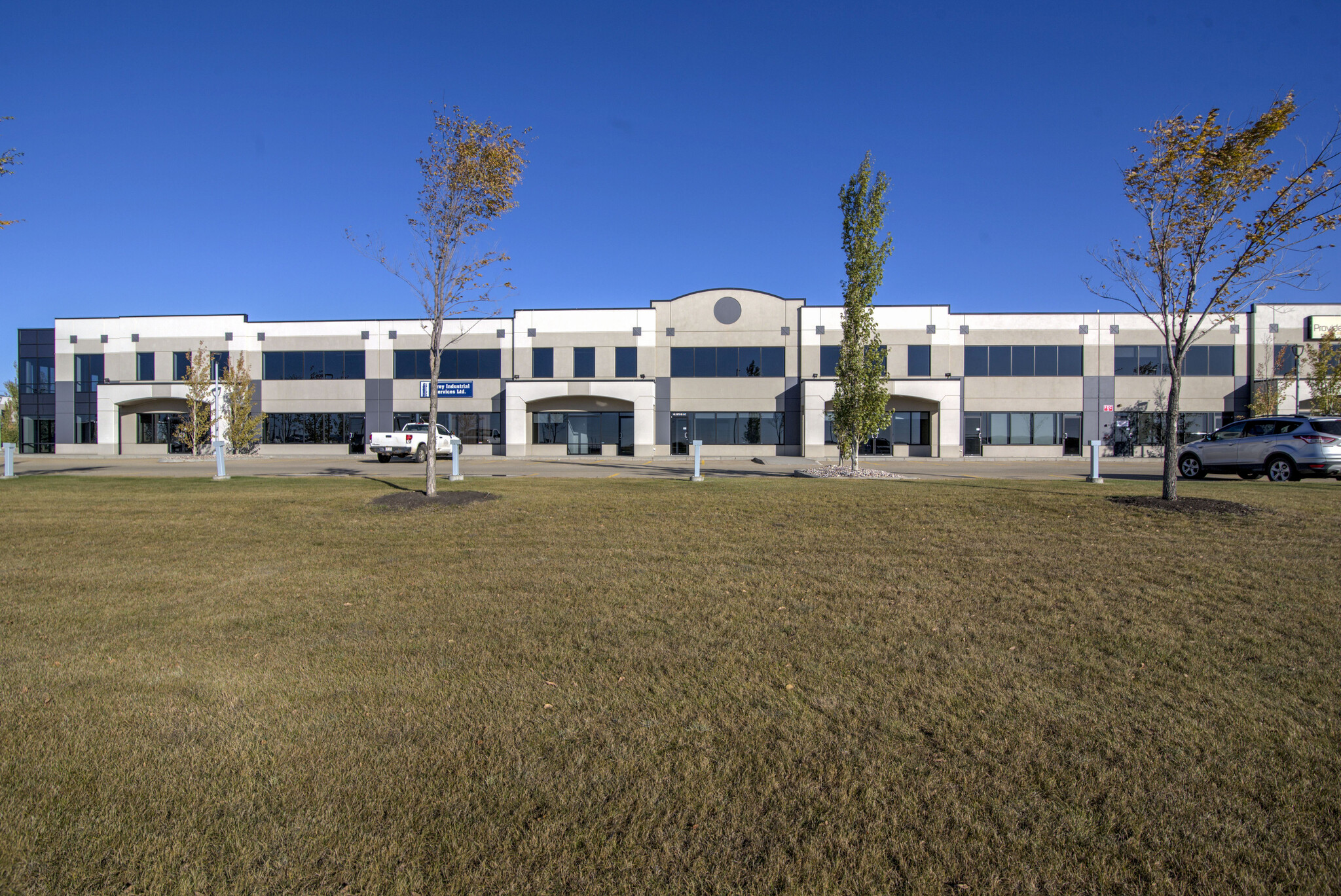 11870 88th Ave, Fort Saskatchewan, AB en alquiler Foto del edificio- Imagen 1 de 4