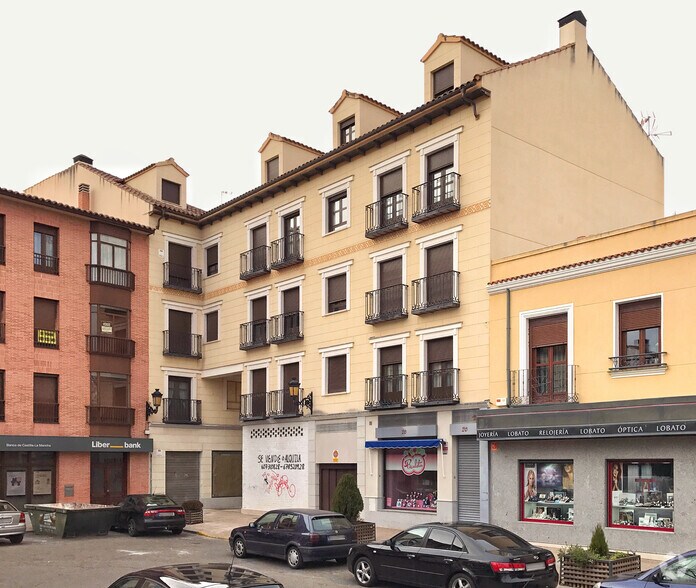 Plaza España, 20, Torrijos, Toledo en venta - Foto del edificio - Imagen 2 de 3