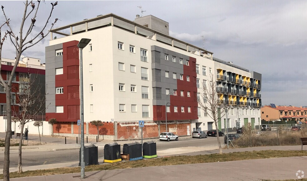 Local en Guadalajara, Guadalajara en alquiler - Foto del edificio - Imagen 1 de 2