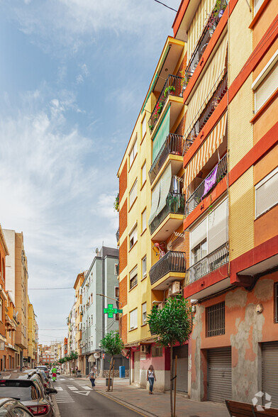 Carrer Tomás Sanz, 2, Mislata, Valencia en venta - Foto principal - Imagen 1 de 2