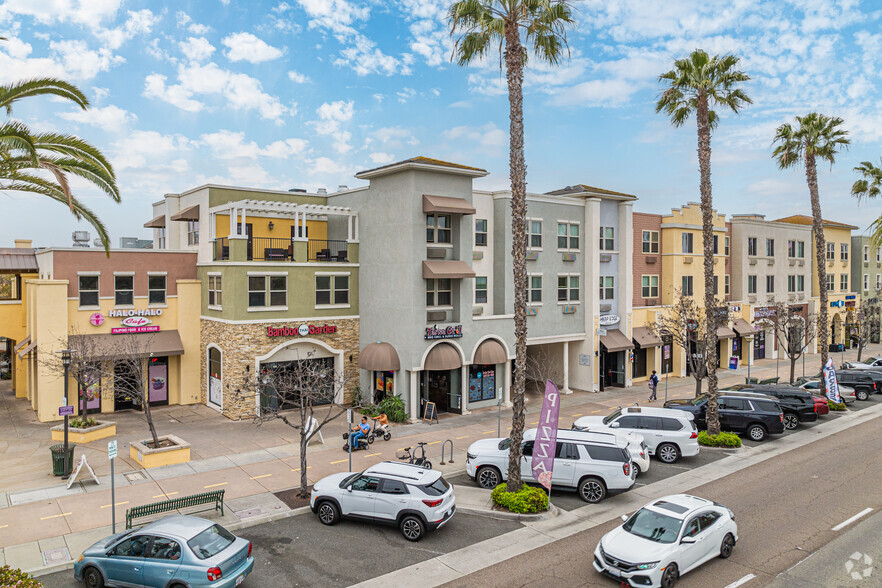 1392-1394 E Palomar St, Chula Vista, CA en alquiler - Foto del edificio - Imagen 1 de 8