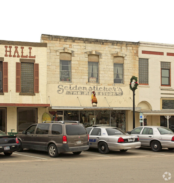 123 E Jackson St, Burnet, TX en alquiler - Foto del edificio - Imagen 3 de 3