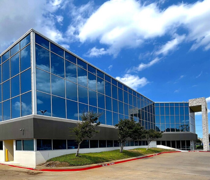 2245 Keller Way, Carrollton, TX en alquiler - Foto del edificio - Imagen 2 de 12