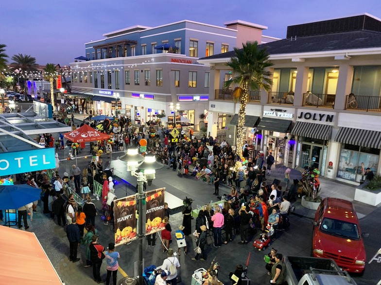 5th St, Huntington Beach, CA en alquiler - Foto del edificio - Imagen 3 de 4