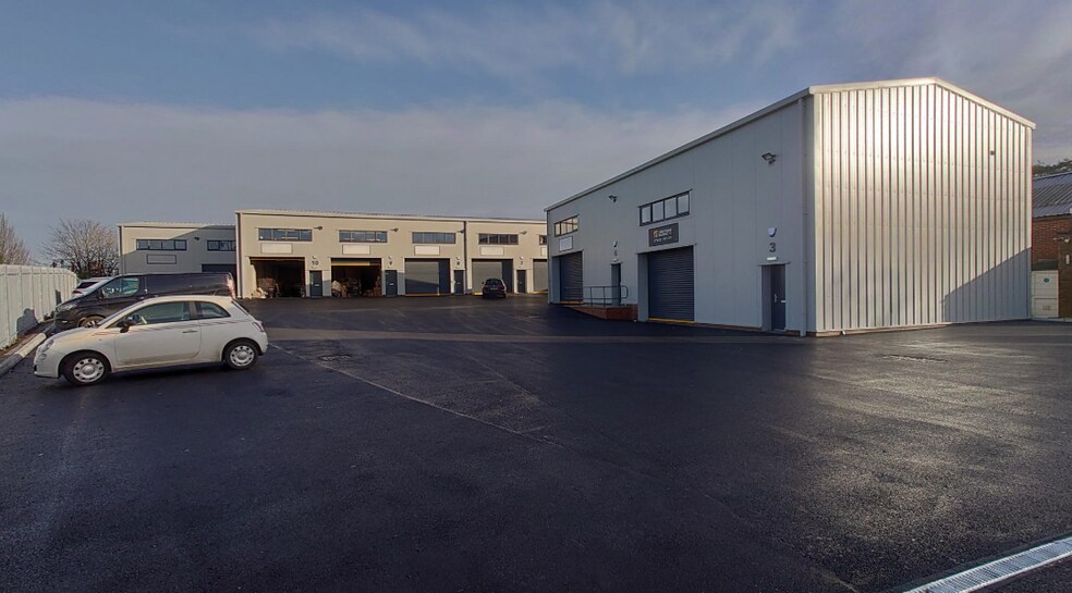 27 Withyfold Dr, Macclesfield en alquiler - Foto del edificio - Imagen 3 de 3