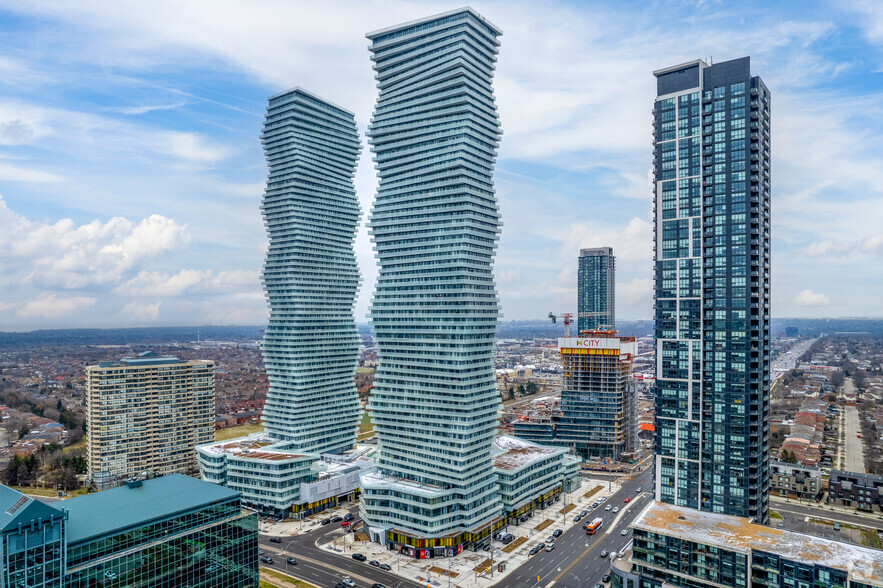 3900 Confederation Pky, Mississauga, ON en alquiler - Foto del edificio - Imagen 1 de 5