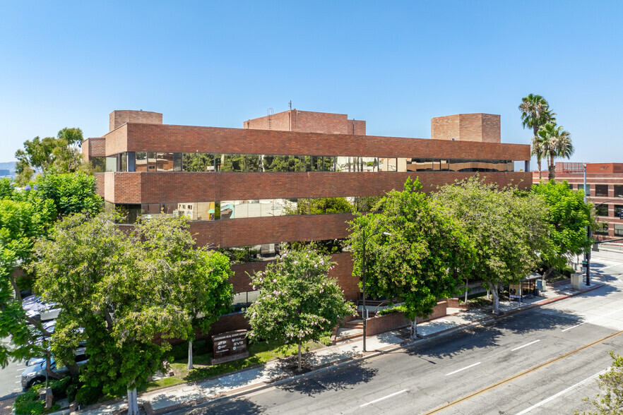 101 S 1st St, Burbank, CA en alquiler - Foto del edificio - Imagen 1 de 8