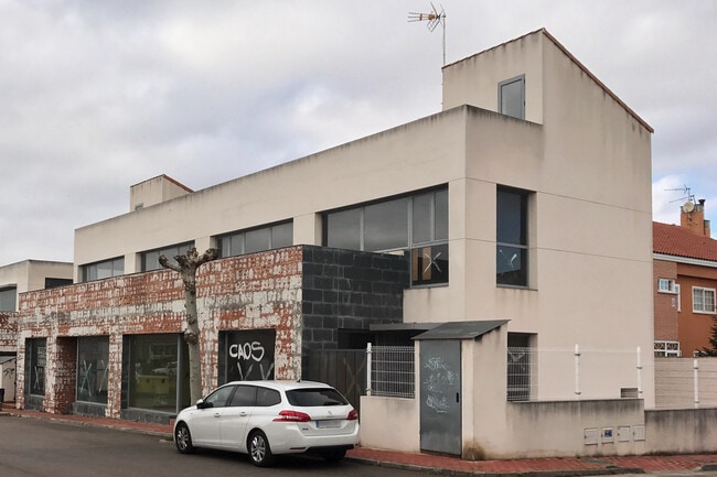 Más detalles de Calle de Soria, 1, Torrejón del Rey - Local en venta