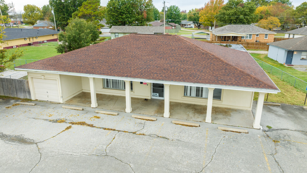 525 S. Wilson St., Vinita, OK en venta - Foto del edificio - Imagen 3 de 42