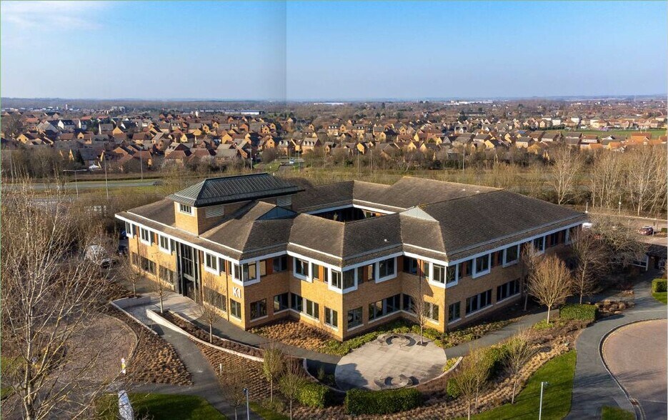 Timbold Dr, Milton Keynes en alquiler - Foto del edificio - Imagen 3 de 4