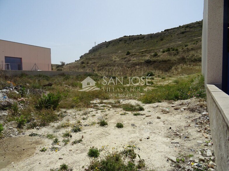 Nave en Aspe en venta - Foto del edificio - Imagen 2 de 8