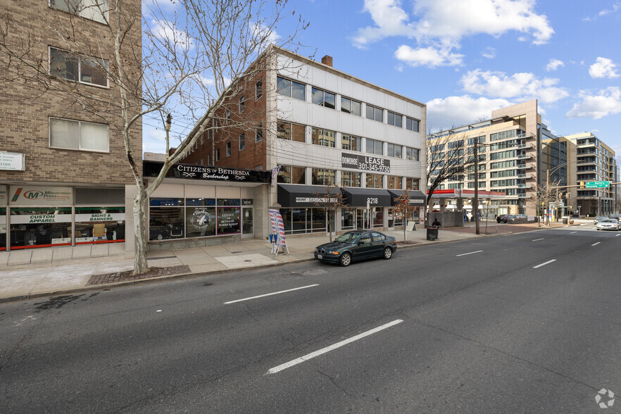 8216-8218 Wisconsin Ave, Bethesda, MD en venta - Foto del edificio - Imagen 1 de 33