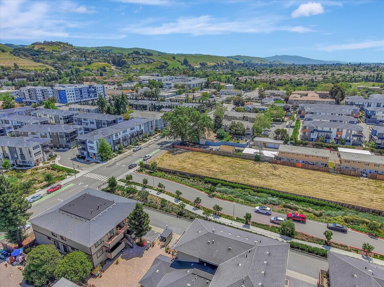 29495 Dixon St, Hayward, CA en venta - Foto del edificio - Imagen 3 de 9