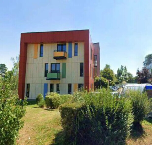 300 Allée Des Hêtres, Limonest en alquiler - Foto del edificio - Imagen 1 de 9