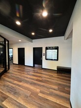 1165 Pearl St, Eugene, OR en alquiler Lobby- Imagen 1 de 8