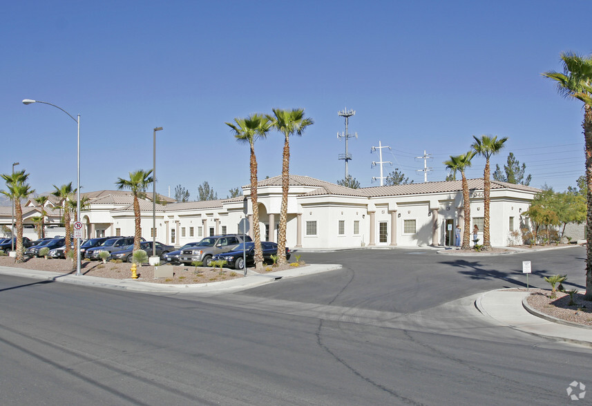 7040 Laredo St, Las Vegas, NV en alquiler - Foto del edificio - Imagen 2 de 2