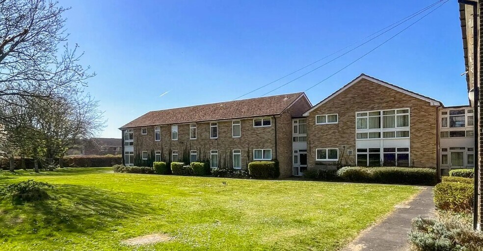 14 St. Georges Rd, Denmead en venta - Foto del edificio - Imagen 2 de 12