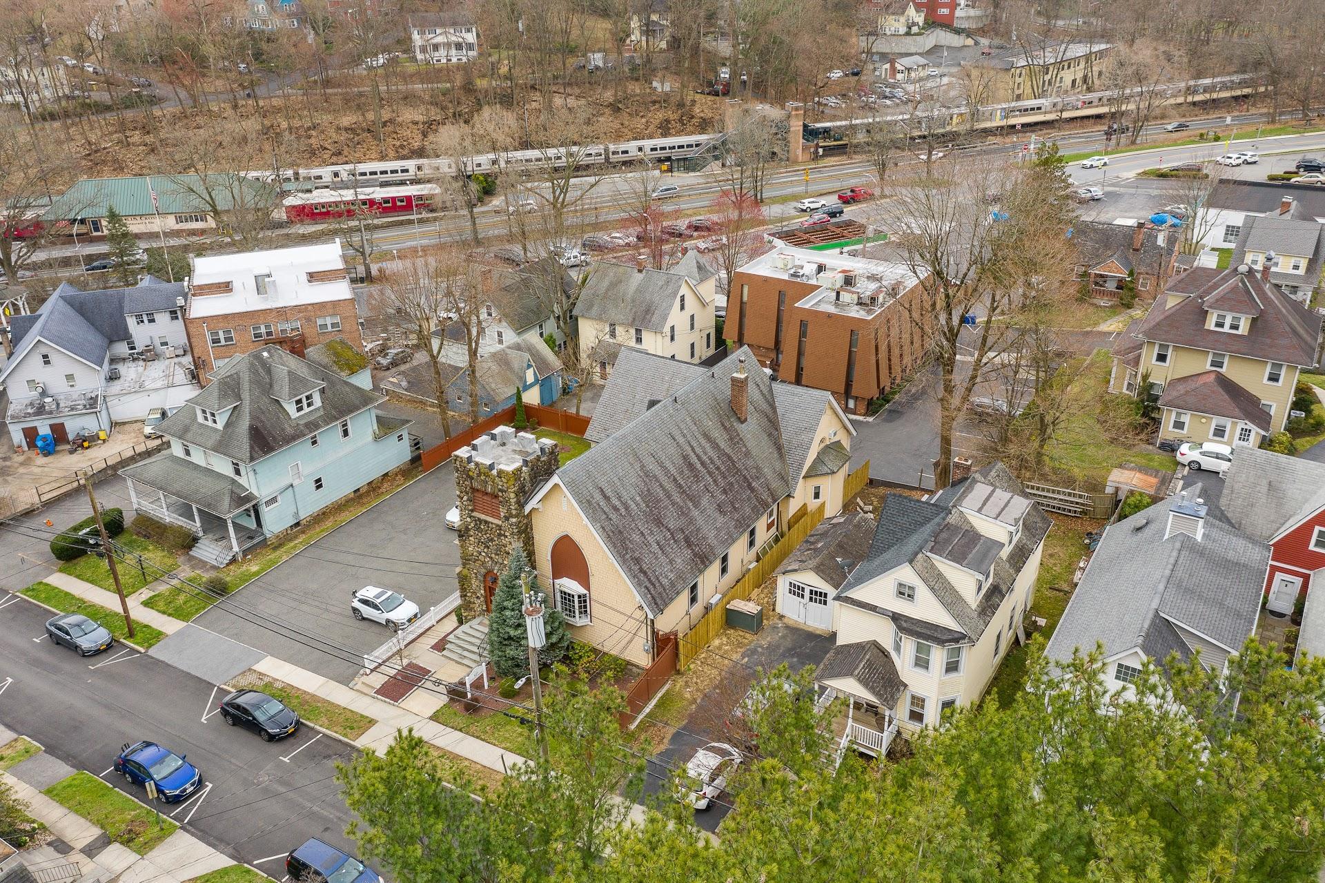 27 Cleveland St, Valhalla, NY en alquiler Vista aérea- Imagen 1 de 20