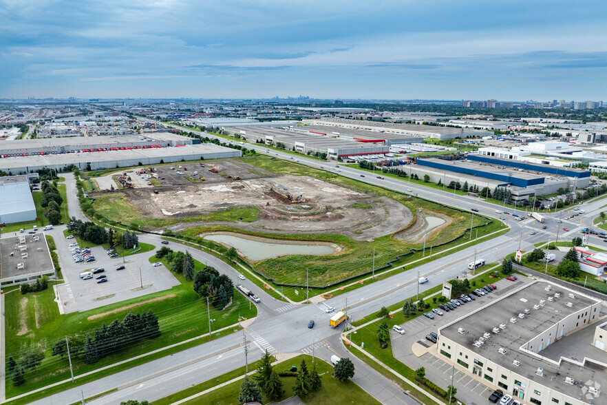 9445 Airport Rd, Brampton, ON en alquiler - Foto del edificio - Imagen 2 de 8