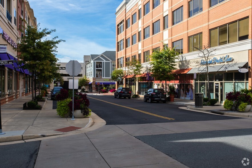 1507 Dodona Ter SE, Leesburg, VA en alquiler - Foto del edificio - Imagen 3 de 8