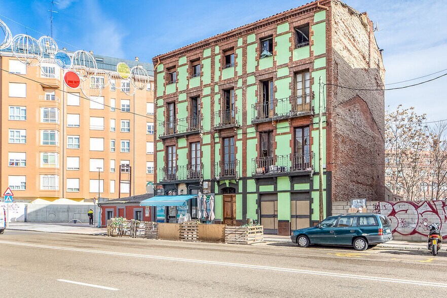 Avenida del Doctor Fleming, León, León en venta - Foto del edificio - Imagen 1 de 18