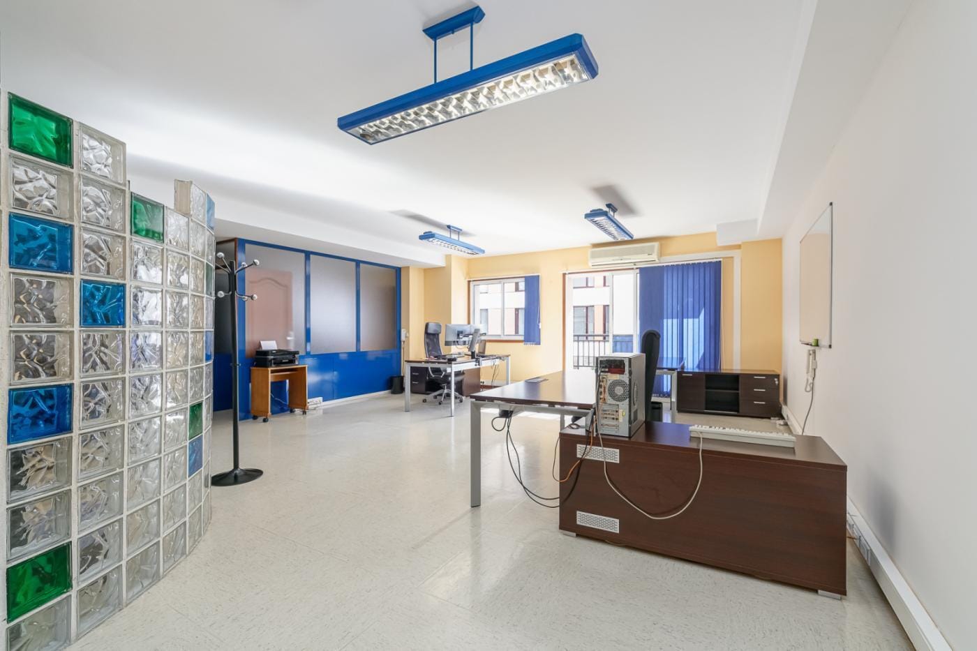 Local en Vigo, Pontevedra en venta Foto del edificio- Imagen 1 de 39