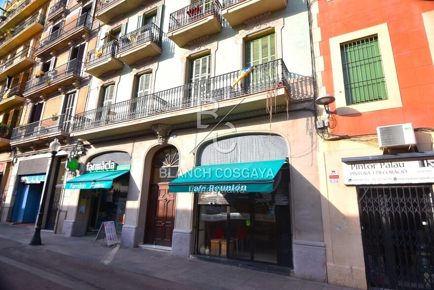 Edificio residencial en Barcelona, Barcelona en venta - Foto del edificio - Imagen 3 de 3
