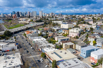 3271-3275 Lakeshore Ave, Oakland, CA - VISTA AÉREA  vista de mapa - Image1