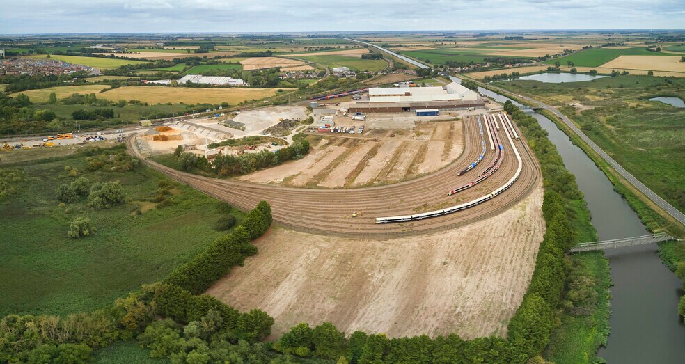 Adelaide Park, Road and Rail Distribution Cen, Ely en alquiler - Vista aérea - Imagen 2 de 10