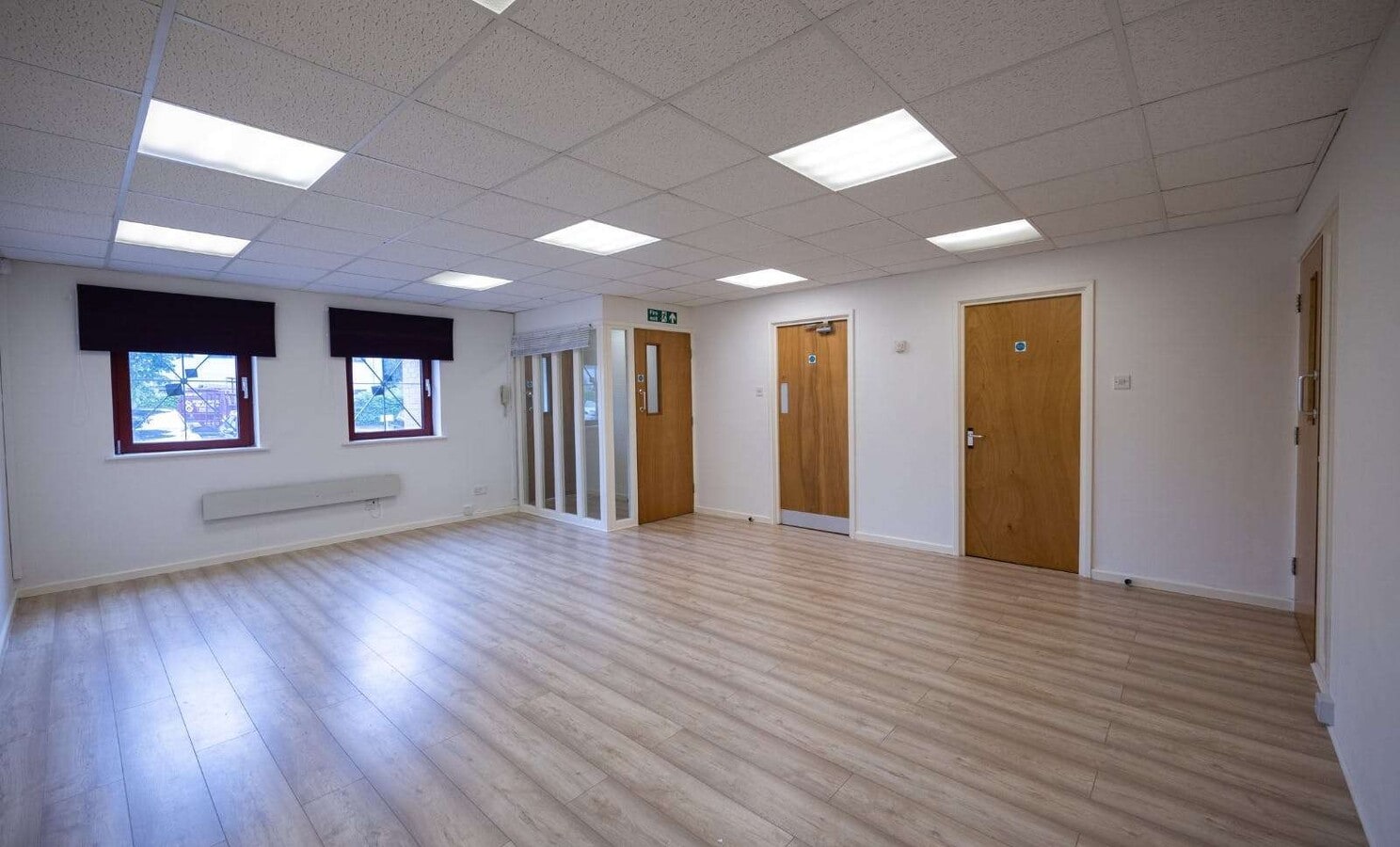 Earlswood Rd, Cardiff, VGL CF14 5GH - Unidad 11 -  - Foto del interior - Image 2 of 4