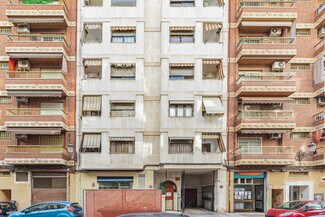 Más detalles de Carrer Manolo Taberner, 21, València - Edificio residencial en venta