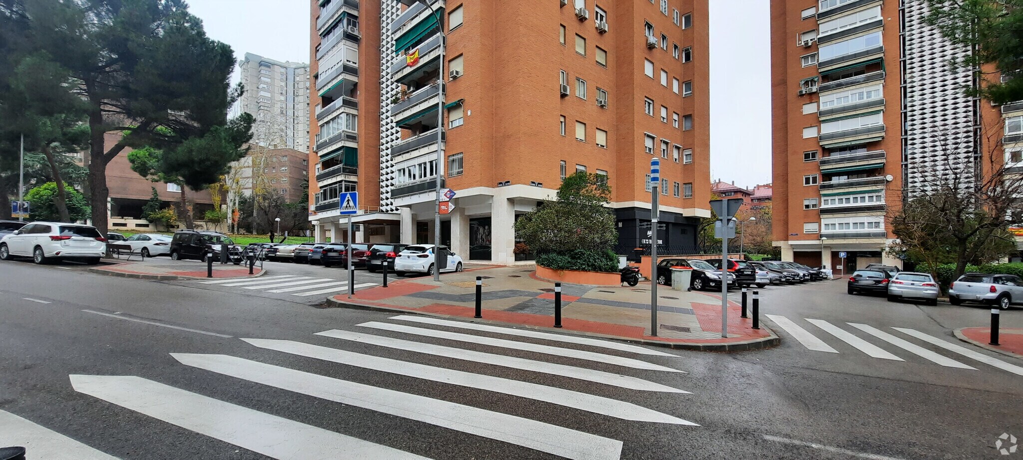 Calle del Condado de Treviño, Madrid, Madrid en venta Foto del edificio- Imagen 1 de 2