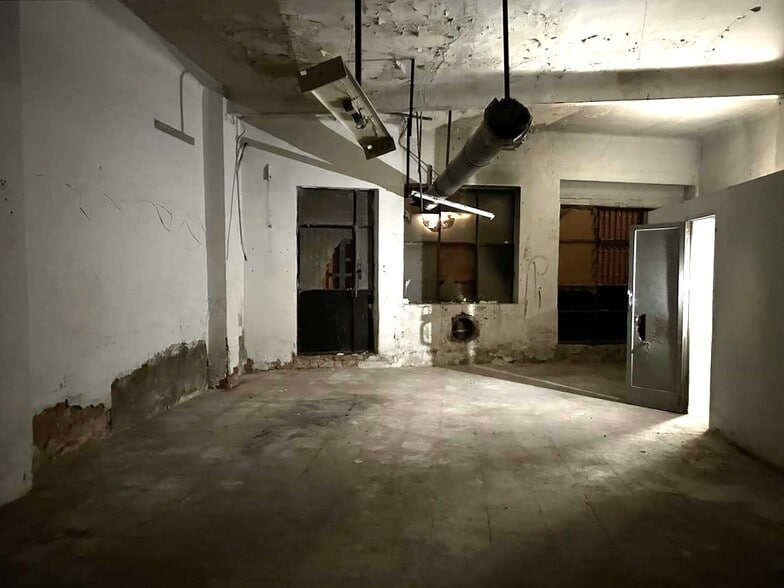 Nave en Elda en venta - Foto del edificio - Imagen 2 de 17