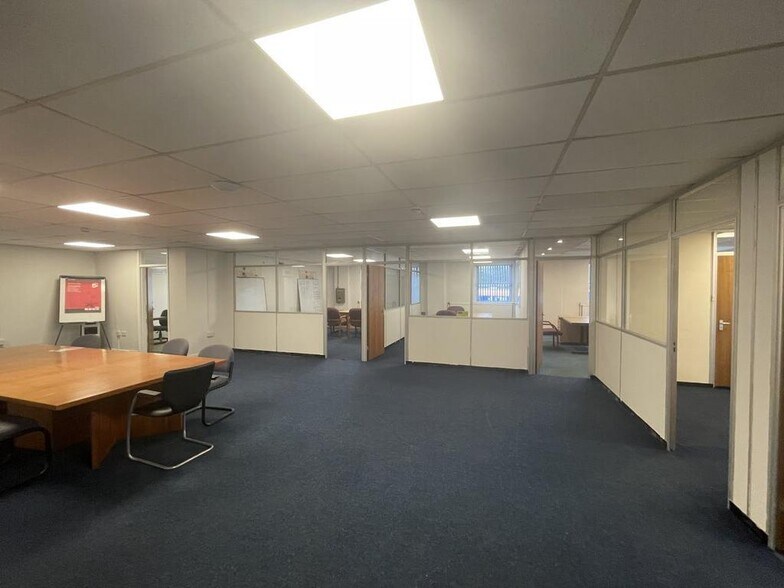 Weston Coyney Rd, Stoke On Trent en alquiler - Foto del edificio - Imagen 2 de 13